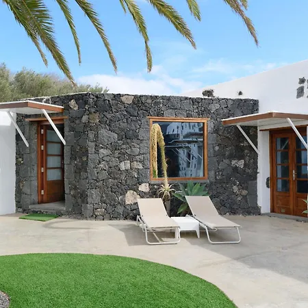 La Casa Del Medianero * Mácher