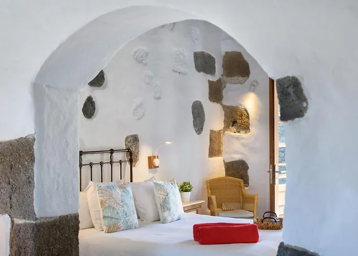 La Casa Del Medianero *