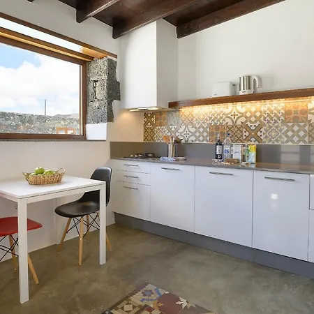 La Casa Del Medianero * Mácher