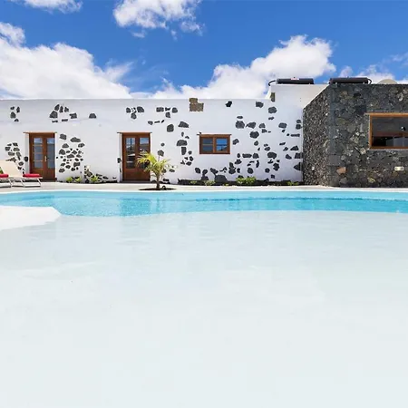 La Casa Del Medianero Mácher