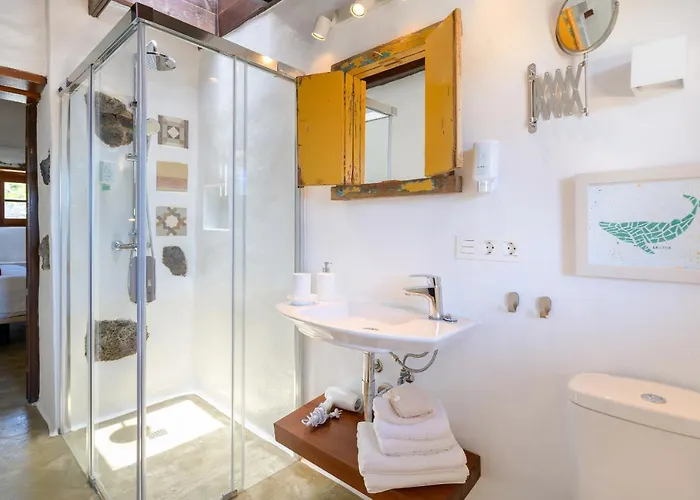 La Casa Del Medianero