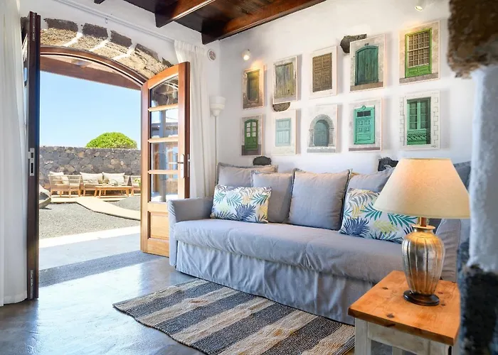 La Casa Del Medianero * Mácher