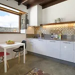 La Casa Del Medianero * Mácher